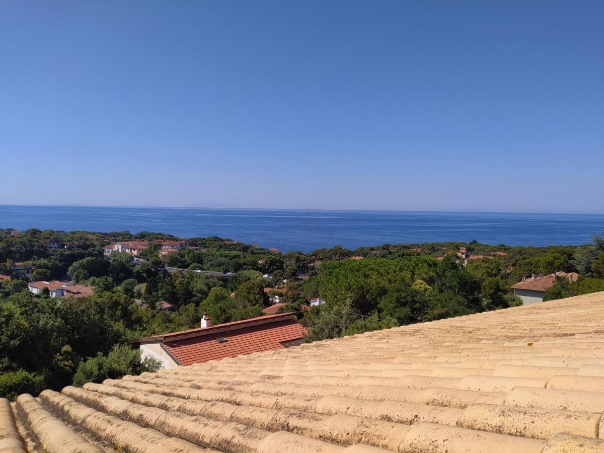 Villa Tra Mare E Bosco Nella Splendida Quercianella Exterior foto