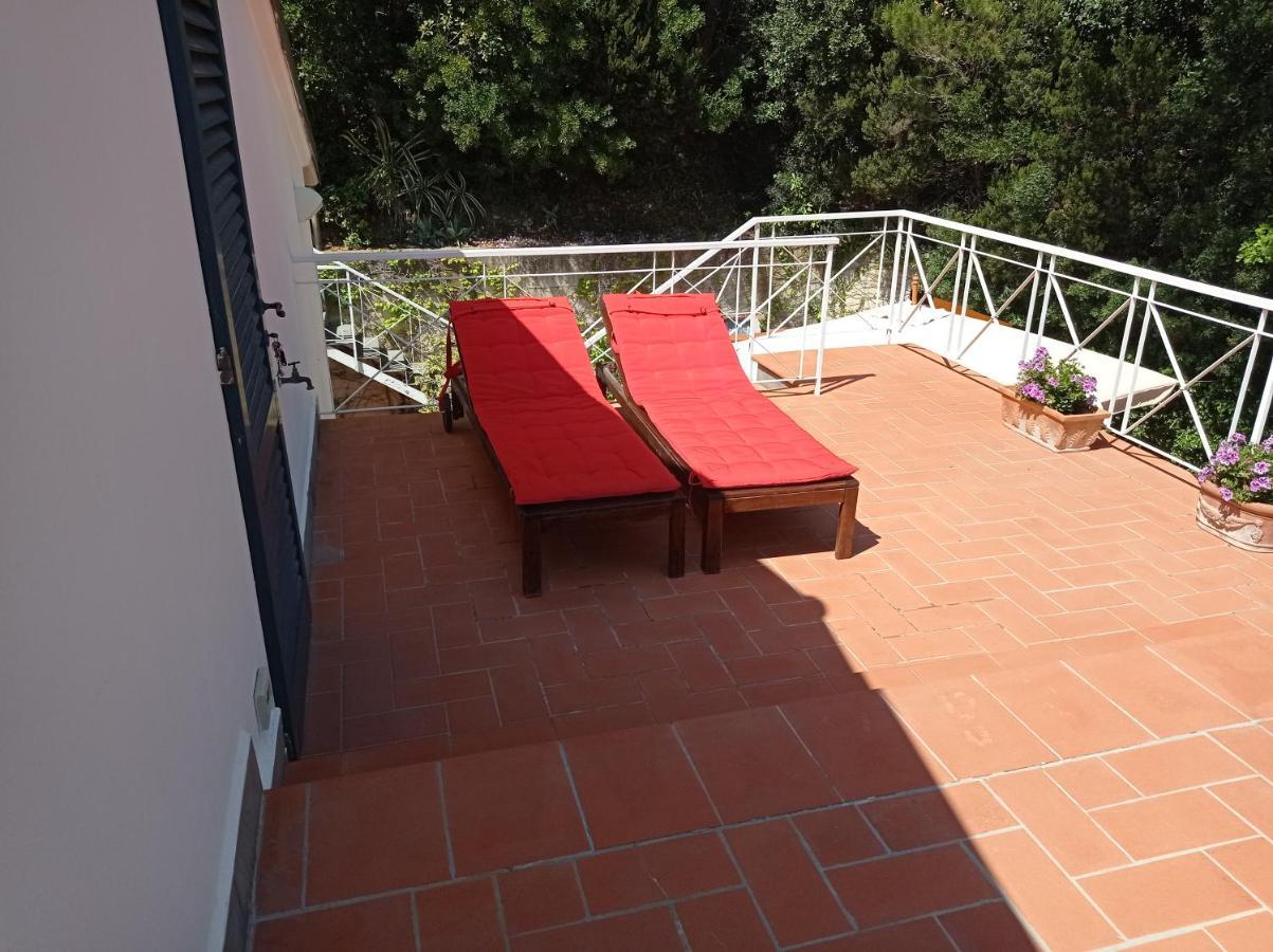Villa Tra Mare E Bosco Nella Splendida Quercianella Exterior foto